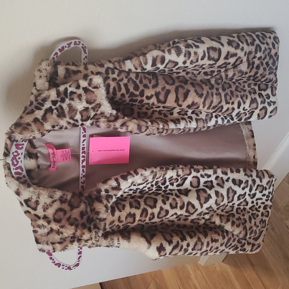NWT Betsey Johnson faux fur vest
